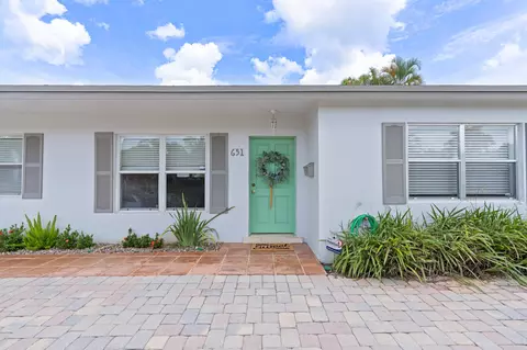 651 Australian Cir, Lake Park, FL 33403