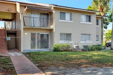 1186 Lake Terry Dr #L, West Palm Beach, FL 33411