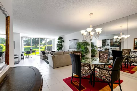 4539 Luxemburg Ct #106, Lake Worth, FL 33467