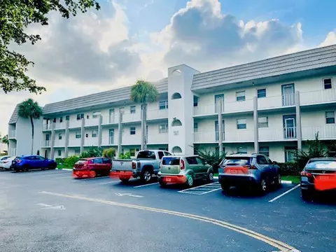 8110 Sunrise Lakes Blvd #302, Sunrise, FL 33322
