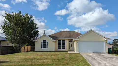333 SW Dwight Ave, Port Saint Lucie, FL 34983
