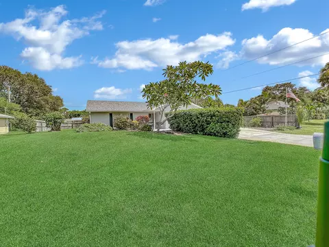 1416 4th Pl, Vero Beach, FL 32962