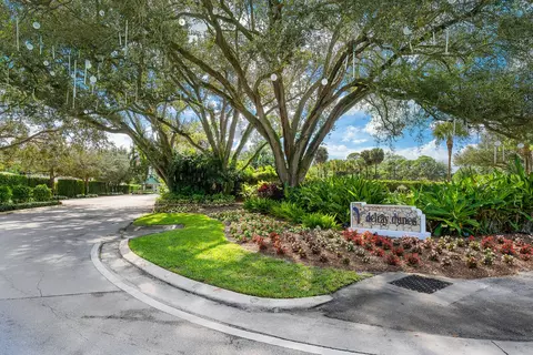 4577 S Lake Dr, Boynton Beach, FL 33436