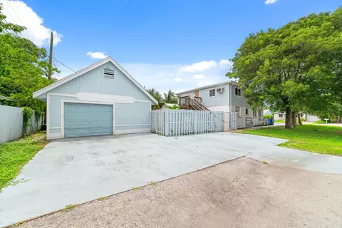 518 N 7th St, Lantana, FL 33462
