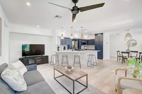 202 Lytton Ct, West Palm Beach, FL 33405