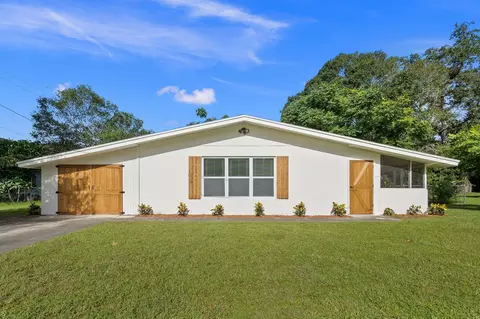 2709 S 28th St, Fort Pierce, FL 34981