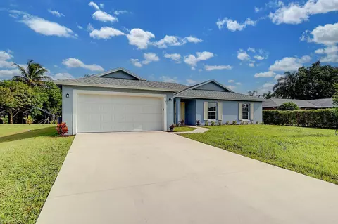 517 SW Ray Ave, Port Saint Lucie, FL 34983