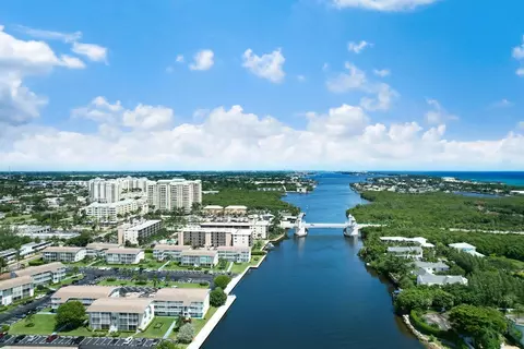 230 Horizons E #210, Boynton Beach, FL 33435
