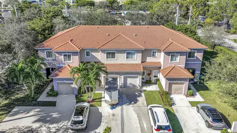 2530 NW 92nd Ave # 2, Coral Springs, FL 33065
