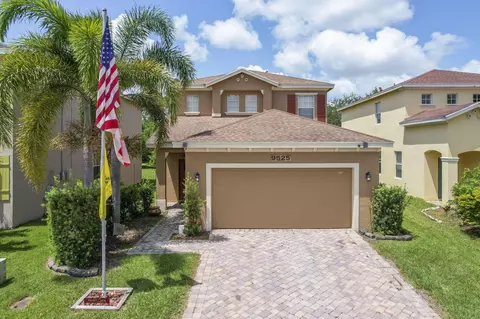 9525 Windrift Cir, Fort Pierce, FL 34945