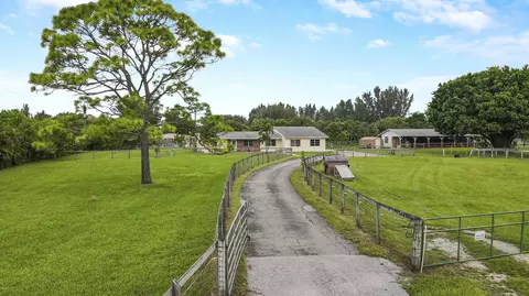 5479 Fearnley Rd, Lake Worth, FL 33467