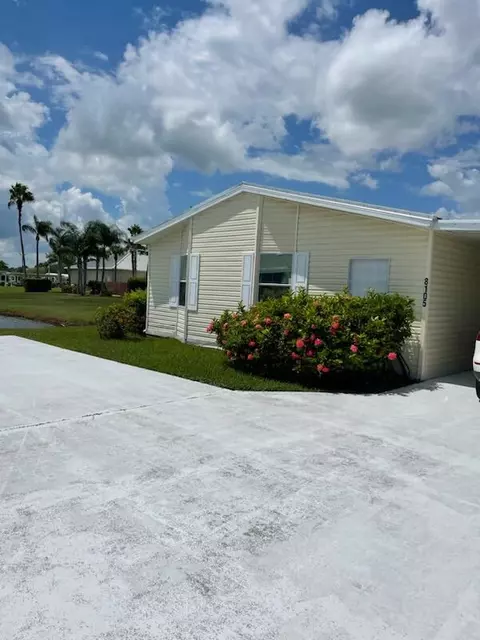 8105 Meadowlark Ln, Port Saint Lucie, FL 34952