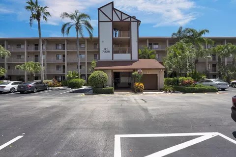 7320 Amberly Ln #305, Delray Beach, FL 33446