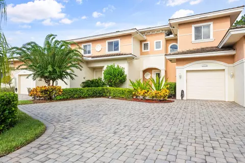 2557 Stockbridge Sq SW, Vero Beach, FL 32962