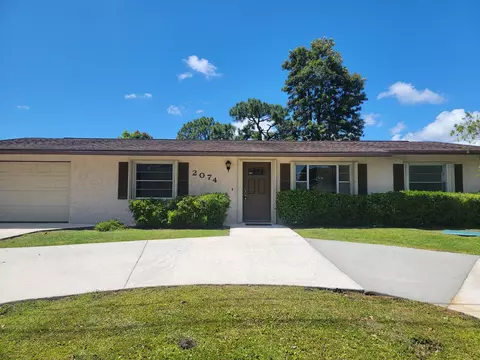 2074 SW Airoso Blvd, Port Saint Lucie, FL 34984