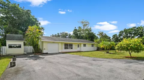 11222 Monet Ter, Palm Beach Gardens, FL 33410