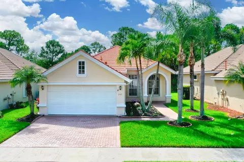 845 SW Munjack Cir, Port Saint Lucie, FL 34986