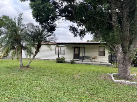 3821 SE 28th St, Okeechobee, FL 34974