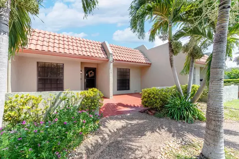 155 SE 7th St, Deerfield Beach, FL 33441