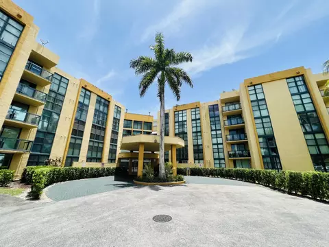 11790 SW 18th St #123-3, Miami, FL 33175