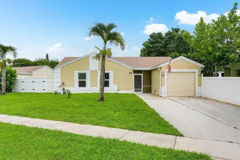 18850 Cloud Lake Cir, Boca Raton, FL 33496