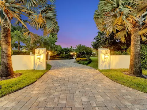 18903 SE Jupiter River Dr, Jupiter, FL 33458