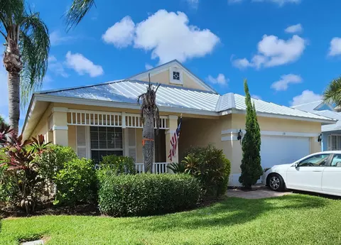 110 NW Swann Mill Cir, Port Saint Lucie, FL 34986