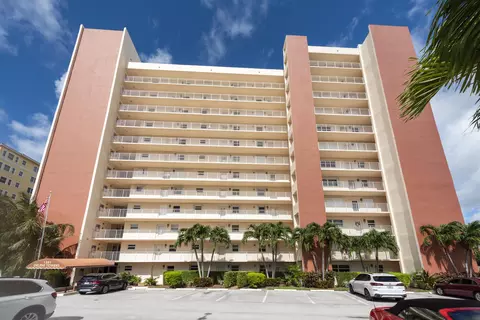 1391 S Ocean Blvd #PH5, Pompano Beach, FL 33062