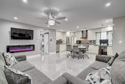 82 Piedmont B, Delray Beach, FL 33484