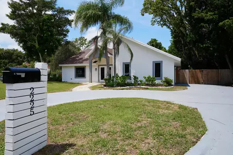 2225 Cortez Ave, Vero Beach, FL 32960