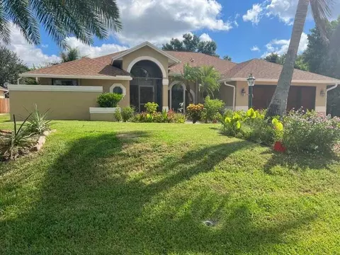 3129 SE Card Ter SE, Port Saint Lucie, FL 34984