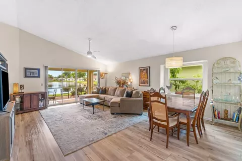 7917 Mansfield Hollow Rd, Delray Beach, FL 33446