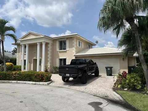5601 Coastal Dr, Boca Raton, FL 33487