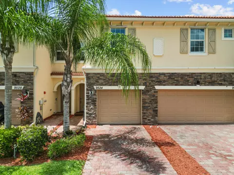9524 SW Otter Ln, Stuart, FL 34997