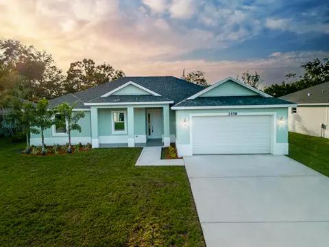 3850 SW Kakopo St, Port Saint Lucie, FL 34953