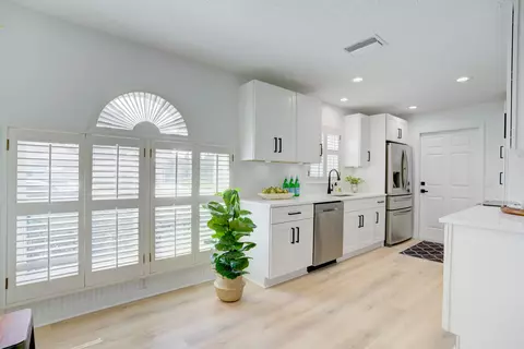 6021 SE Grand Cay Ct, Stuart, FL 34997