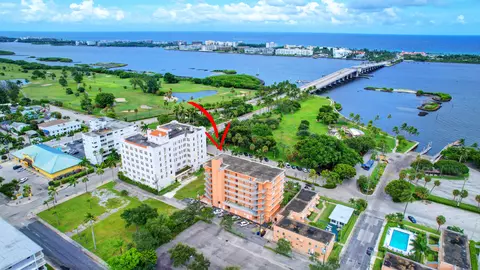 15 S Golfview Rd #501, Lake Worth, FL 33460