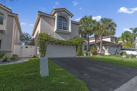 7666 NW 25th St, Margate, FL 33063