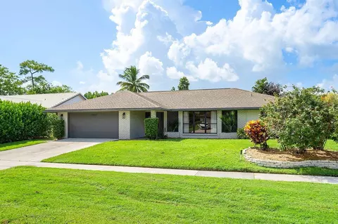 13987 Columbine Ave, Wellington, FL 33414