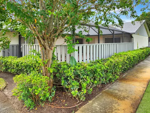 1563 Pheasant Walk #B, Fort Pierce, FL 34950