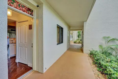 3050 Presidential Way #103, West Palm Beach, FL 33401