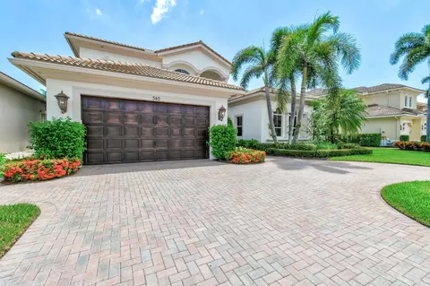 340 Charroux Dr, Palm Beach Gardens, FL 33410
