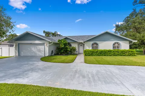 1952 SW Import Dr, Port Saint Lucie, FL 34953
