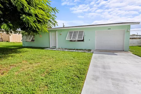 2580 NE Marian St, Jensen Beach, FL 34957