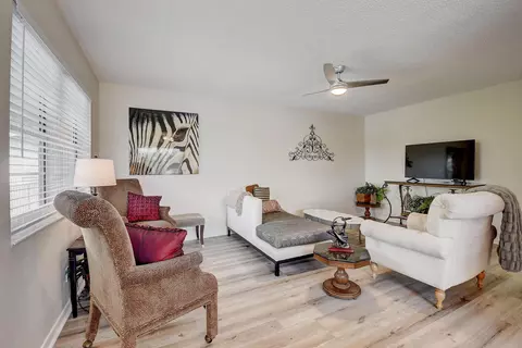 240 Horizons W #201, Boynton Beach, FL 33435