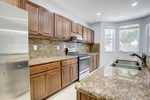 1700 SE 18th Ter, Homestead, FL 33035