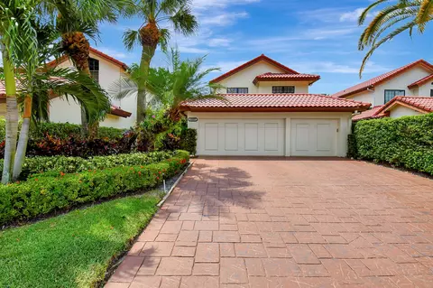 21807 Town Place Dr, Boca Raton, FL 33433