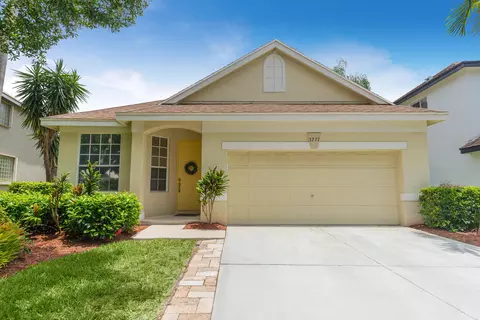 3237 SW Solitaire Palm Dr, Palm City, FL 34990