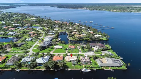 2855 NW St Lucie Ln, Stuart, FL 34994