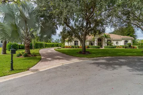 727 Pine Club Ln, Wellington, FL 33414